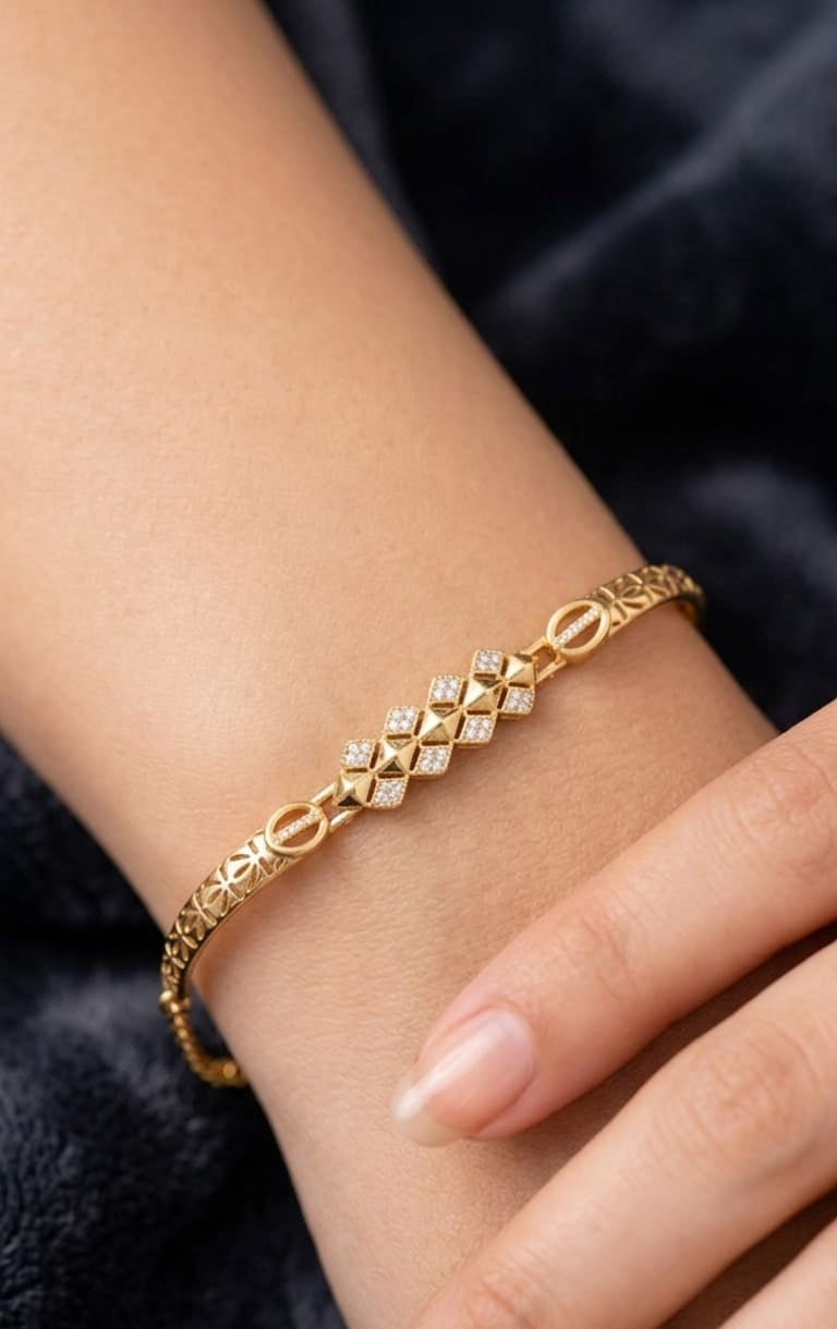 Elegant Gold-Plated Floral Link Bracelet with AD Stone triangle shape adjustable bracelet