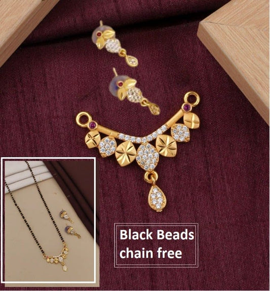 Elegant Floral Design Micro Gold Plated And Pendant Set