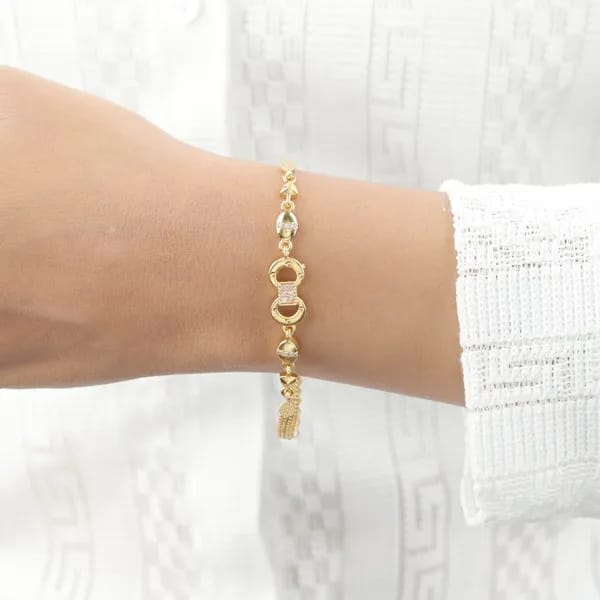Micro Gold Plated And Diamond Studded Fancy Forming Bracelet For Women