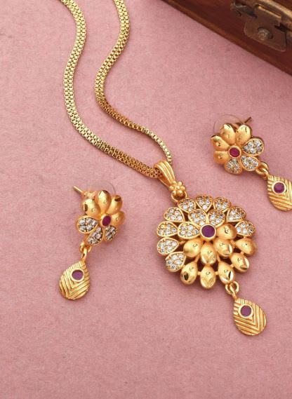 Micro Gold Plated And Diamond Studded Fancy Flower Pendant Set with Forming Chain For Women